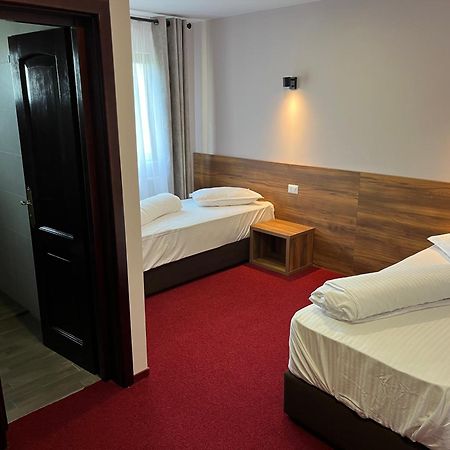 Pension Florica Piteşti Extérieur photo