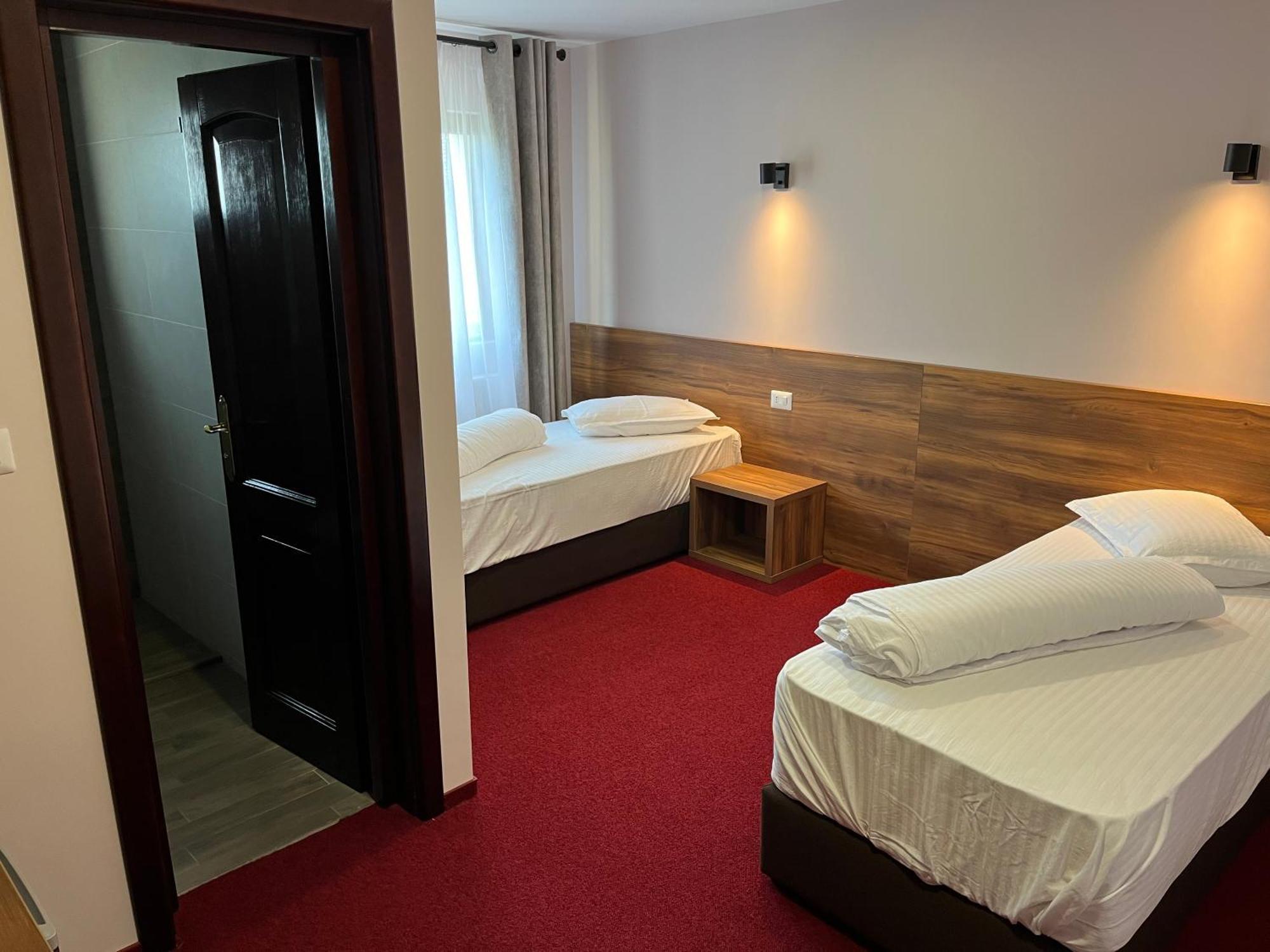 Pension Florica Piteşti Extérieur photo